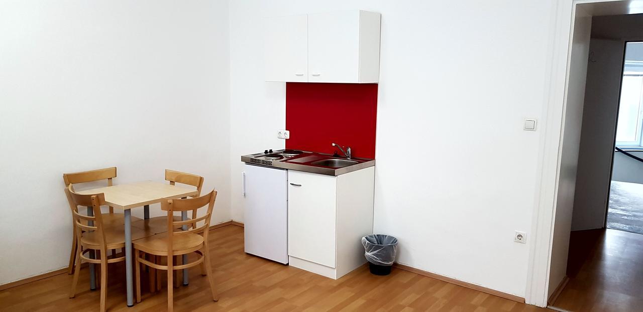 Easyroom Vienna - Low Budget Hostel ภายนอก รูปภาพ
