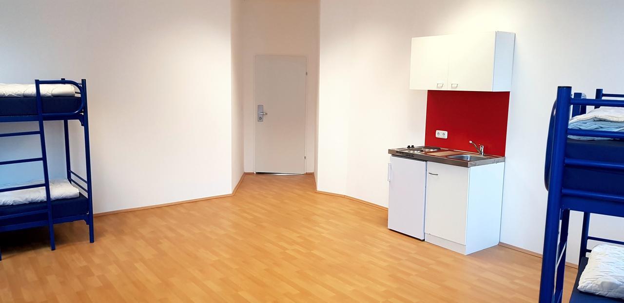 Easyroom Vienna - Low Budget Hostel ภายนอก รูปภาพ