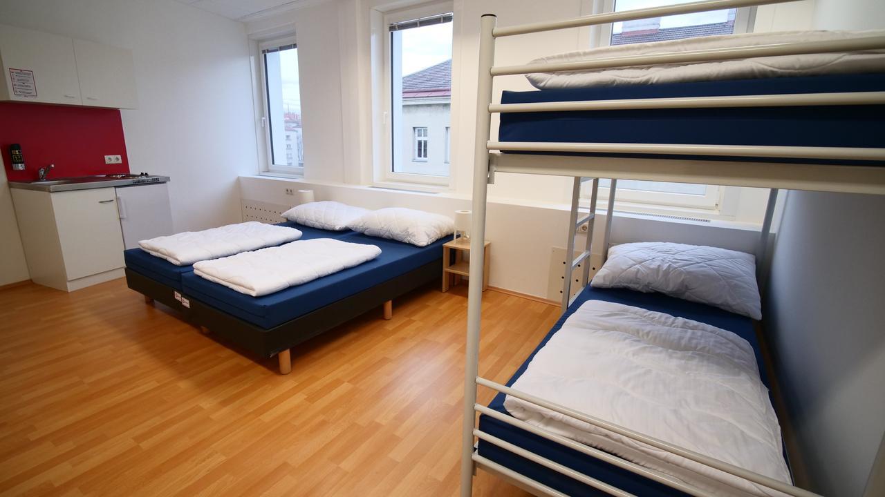 Easyroom Vienna - Low Budget Hostel ภายนอก รูปภาพ